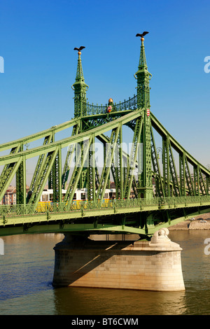 Freiheit oder Freiheitsbrücke (Szabadság híd,). Budapest, Ungarn Stockfoto