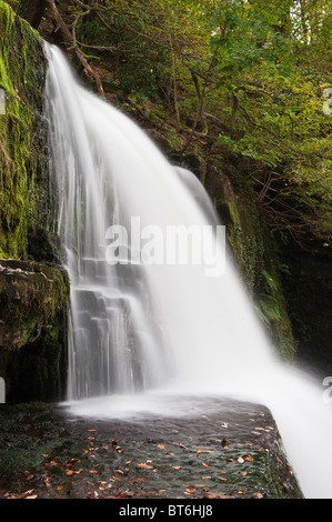 Sgwd Clun-Gwyn Wasserfall am Mellte River, Brecon Beacons National Park, Wales Stockfoto