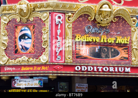 Straßen von Broadway in Downtown Manhattan NYC USA Stockfoto