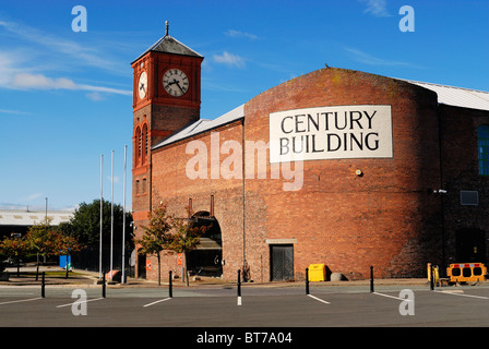 Ehemaligen Dock-Gebäude in Brunswick Dock, South Liverpool Docks, jetzt für andere Unternehmen verwendet. Stockfoto