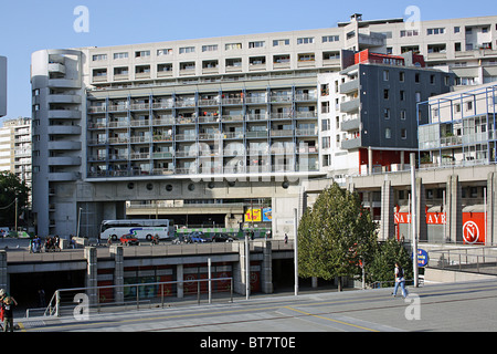 Sozialer Wohnungsbau in La Villette in Paris. Stockfoto