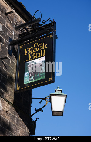 Melden Sie außen Black Bull Inn, Haworth Stockfoto