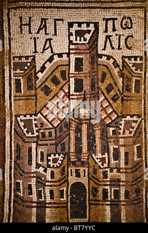 Detail von der Mosaikboden der 8. Jahrhundert Kirche von St. Stephan Darstellung der alten Stadt von Jerusalem (wörtlich: Heilige Stadt) Stockfoto