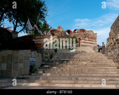 Historische Überreste der Kirche St. John Aliturgetos in Nessebatr, Bulgarien Stockfoto