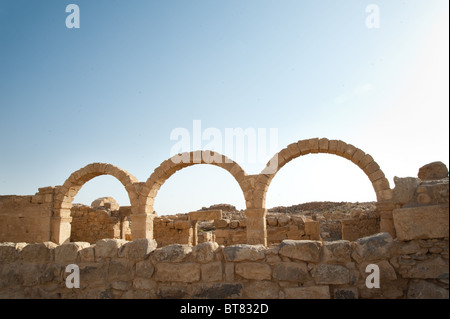 Stein Torbögen in die Ruinen von Umm Al-Rasas, Jordanien. Stockfoto
