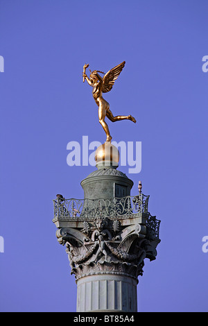 Paris, Juli Spalte, Place De La Bastille. Detail mit Geist der Freiheit Stockfoto