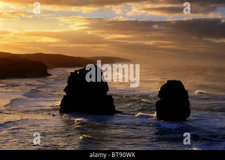 Sonnenaufgang auf die zwölf Apostel auf Australiens Great Ocean Road Stockfoto