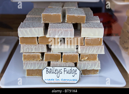 Fudge im Shop Fenster Newquay Cornwall England Stockfoto