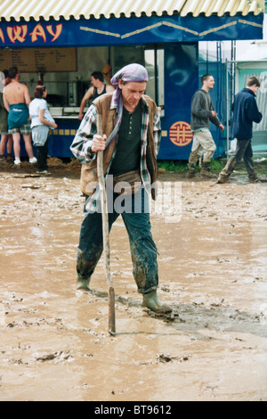 Schlammigen Andrang beim Glastonbury Festival 1998, würdig Farm Pilton, Somerset, England, Vereinigtes Königreich. Stockfoto