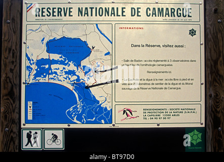 unterzeichnen Sie, Camargue Reserve, Reserve Nationale de Camargue, Tierwelt Lebensraum, der Camargue Bouches-du-Rhône, Frankreich, Europa Stockfoto