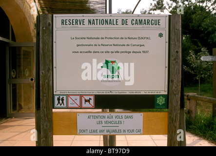 unterzeichnen Sie, Camargue Reserve, Reserve Nationale de Camargue, Tierwelt Lebensraum, der Camargue Bouches-du-Rhône, Frankreich, Europa Stockfoto