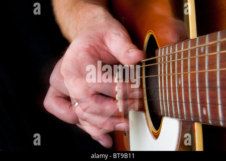 Gitarre klimpern Stockfoto