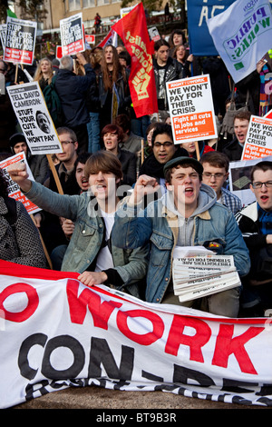 23. Oktober "Es gibt besseres" Marsch und Kundgebung in Edinburgh, Schottland, UK, Europa Stockfoto