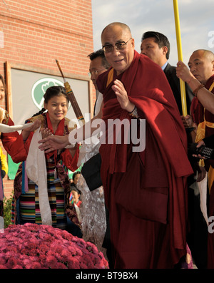 Seine Heiligkeit der 14. Dalai Lama besucht die Widmung des tibetischen kanadischen Cultural Centre in Toronto, Kanada. Stockfoto