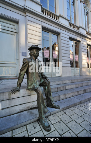 Statue von Schauspieler Komiker Romain De Coninck vor dem Minard Theater in Gent, Belgien Stockfoto