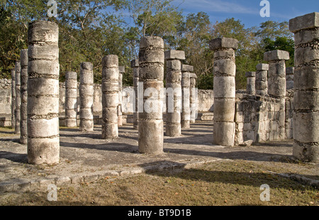 Tempel der Krieger (Gruppe der Tausend Säulen) Maya Stätte von Chichén Itzá, Yucatan, Mexiko Stockfoto