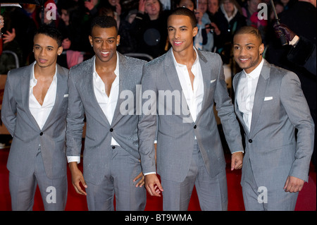 Aston Merrygold, Ortise Williams, Marvin Humes und Jonathan "JB" Gill, der JLS kommen für den "Brit Awards" im Earls Court Stockfoto