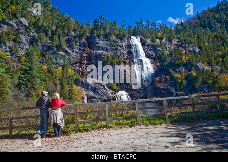 Bridal Veil Falls im Herbst am Agawa Canyon in der Nähe von Sault Bade-in Nordontario; Kanada Stockfoto