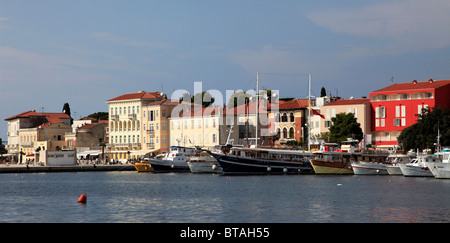 Kroatien, Istrien, Porec, allgemeine Panoramablick, Hafen, Skyline, Stockfoto