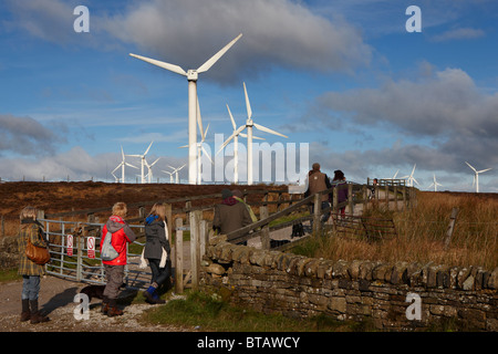 Ovenden Moor Windpark in Halifax West Yorkshire 23 Windturbinen Stockfoto