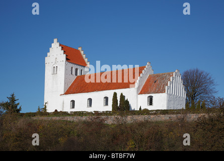 Kirche Fårevejle im Nordwesten Neuseelands, Dänemark. Die irdischen Überreste von James Hepburn, Earl of Bothwell, sind in einer Kapelle unter der Kirche verschanzt. Stockfoto