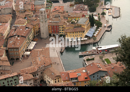 Blick auf Riva del Garda von oben, Gardasee, Italien Stockfoto