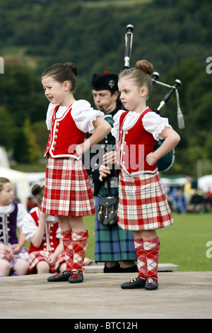 Scottish Highland Dance, Glenurquhart Highland Gathering und Spiele, Blairbeg Park, Drumnadrochit, Schottland Stockfoto
