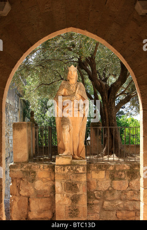 Statue am Haupteingang des Alcazar de Los Reyes Cristianos in Cordoba, Spanien Stockfoto