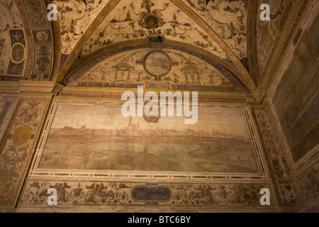 Italienische Renaissance Wandmalereien und Deckenmalereien Stockfoto
