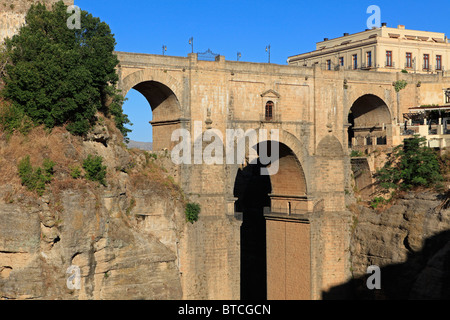 Puente Nuevo (eines der meistfotografierten Bauwerke in Spanien) in Ronda, Spanien Stockfoto