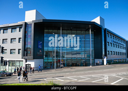 Haupteingang zum Uclan University of Central Lancashire und Burnley College, Burnley, Lancashire, England, UK. Stockfoto