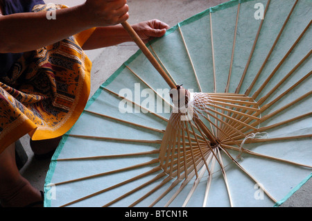 Regenschirm im Dorf Bo Sang, Thailand. Stockfoto