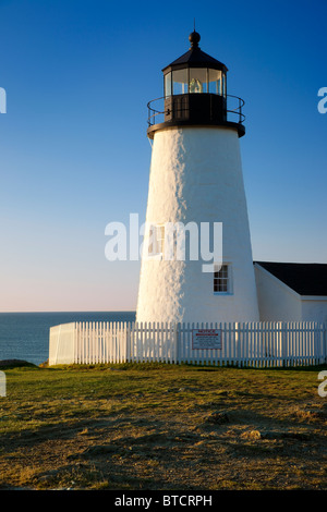 Früh morgens am Pemaquid Point Lighthouse - erbaut 1827, in der Nähe von Bristol Maine USA Stockfoto