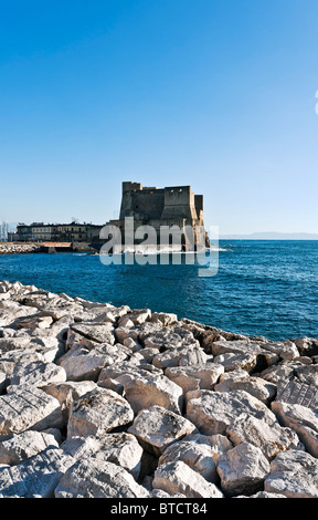 Castel Dell Ovo (Ei-Schloß), Mergellina, Neapel, Kampanien, Italien Stockfoto