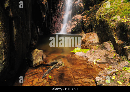 Skala Kraft, Wasserfall in der Nähe von Buttermere und Crummock Wasser im englischen Lake District Stockfoto