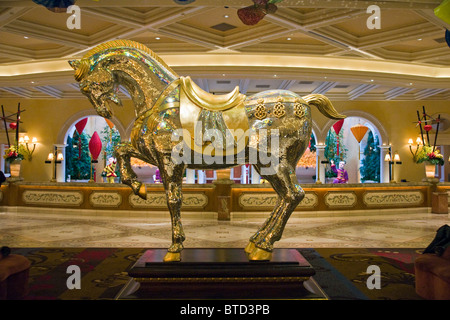 Mosaik Pferdeskulptur, Hotellobby zum Bellagio, Las Vegas, Nevada Stockfoto