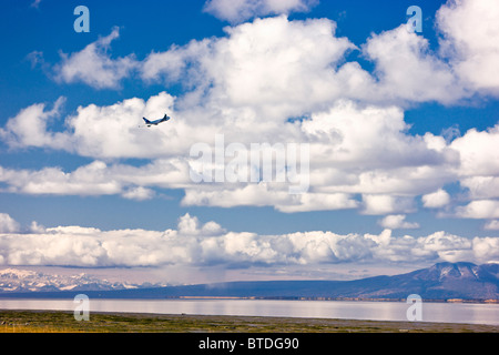 Flugzeug abheben von Ted Stevens International Airport, Anchorage, Yunan Alaska Stockfoto