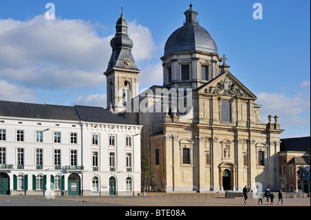 St. Peters Kirche und Kloster / Onze-Lieve-Vrouw-Sint-Pieterskerk in Gent, Belgien Stockfoto