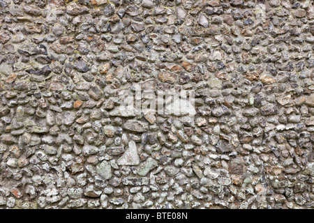 Bild einer typischen und traditionellen Flintstein Feuerstein Steinmauer in Norfolk, England, UK Stockfoto
