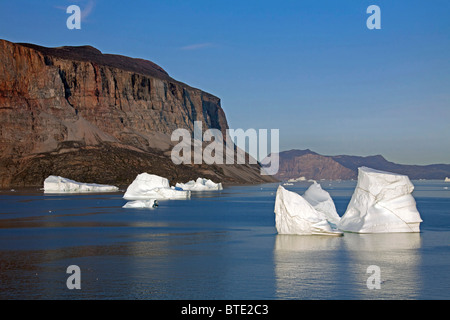 Eisberge in Uummannaq-Fjord, Grönland Stockfoto