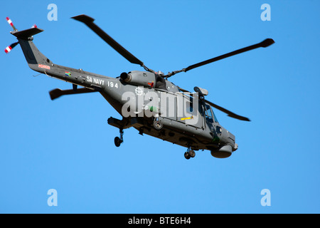 South African Navy Westland Lynx Hubschrauber in der Luft zeigen Ysterplaat Air Force Base, Cape Town, South Africa, 24. September 2010 Stockfoto