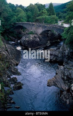 Alte Brücke von Invermoriston. Schottland. Stockfoto