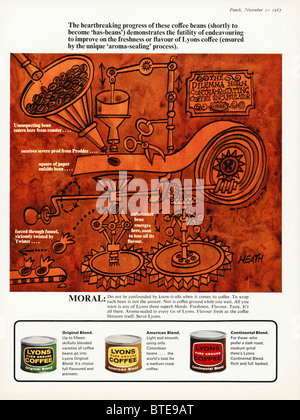 Anzeige für Lyons Pure Ground Coffee im Magazin vom 10. November 1965 Stockfoto