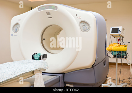 PET-CT Diagnostik medizinische Scanner, CAT-Scan-Maschine, im Krankenhaus Stockfoto