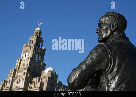 Captain F.J.Walker Statue, Pier Head, Liverpool, UK Stockfoto