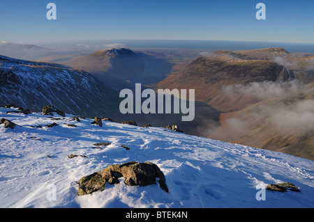 Winter-Blick vom großen Giebel das tiefste Tal im englischen Lake District Stockfoto