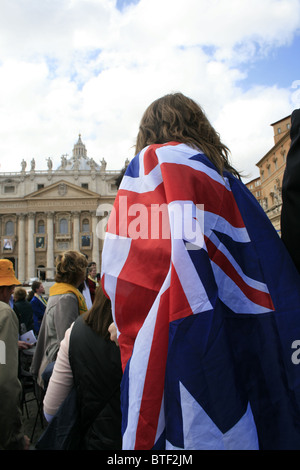 Touristen, die Feier der Heiligsprechung von Schwester Mary Mackillop, Vatikan, Rom Oktober 2010 Stockfoto