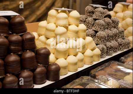 PARIS, FRANKREICH, Nahaufnahme, Salon du Chocolat: Gourmet-Schokoladenfestival, Jacque Bockel Schokoladenladen, Süßigkeiten-Shop paris, Süßigkeiten Stockfoto