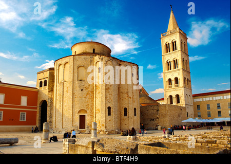 Zadar Kroatien St Donat Kirche & Dom Campinale Stockfoto