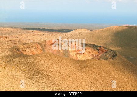 Volkano Krater im Timanfaya Park auf der Insel Lanzarote Stockfoto